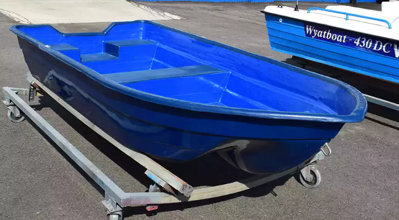 Стеклопластиковая лодка Neman-340 (тримаран) в Электростали