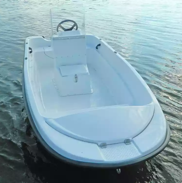 Стеклопластиковая лодка Пингвин с консолью (тримаран) в Электростали