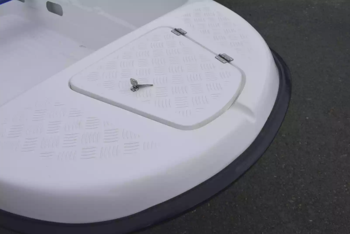 Стеклопластиковая лодка Пингвин New (тримаран) в Электростали