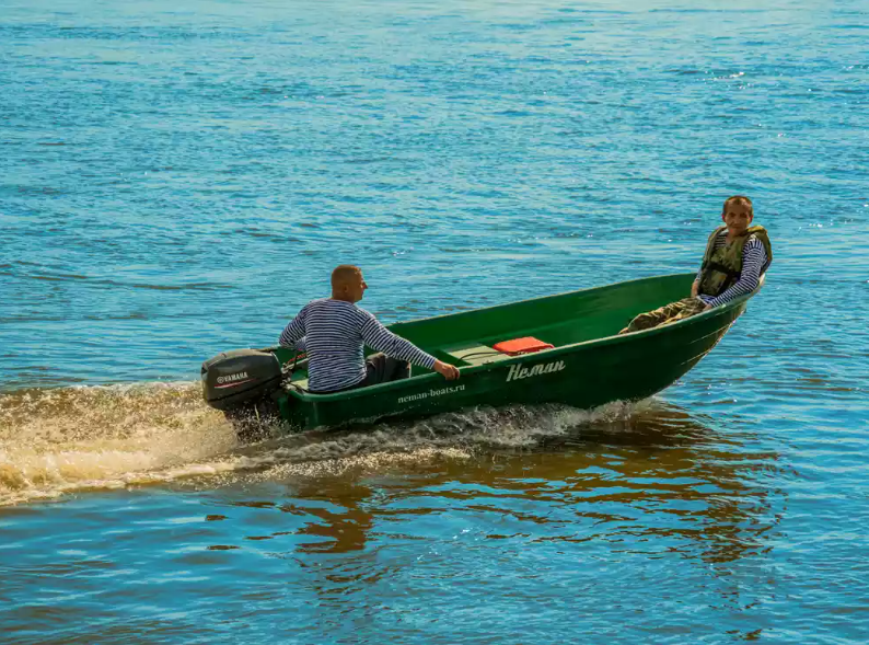 Стеклопластиковая лодка Neman-340 (тримаран) в Электростали