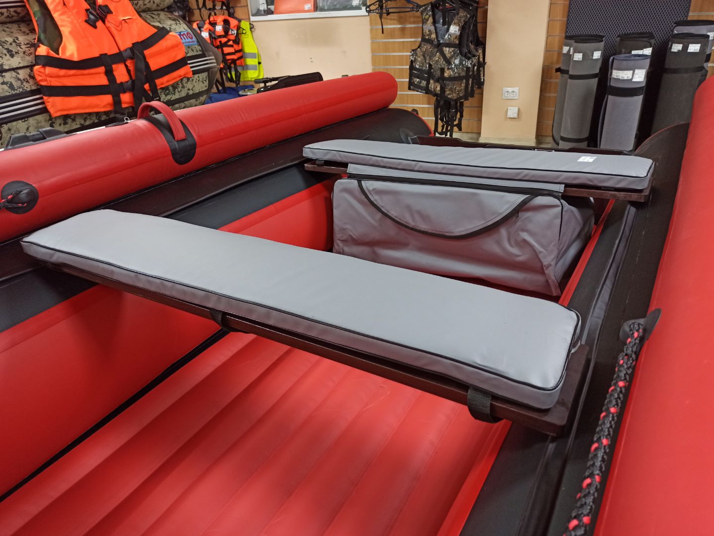 КОМПЛЕКТ МЯГКИХ НАКЛАДОК С СУМКОЙ ДЛЯ ЛОДОК 110Х20 СЕРЫЙ в Электростали