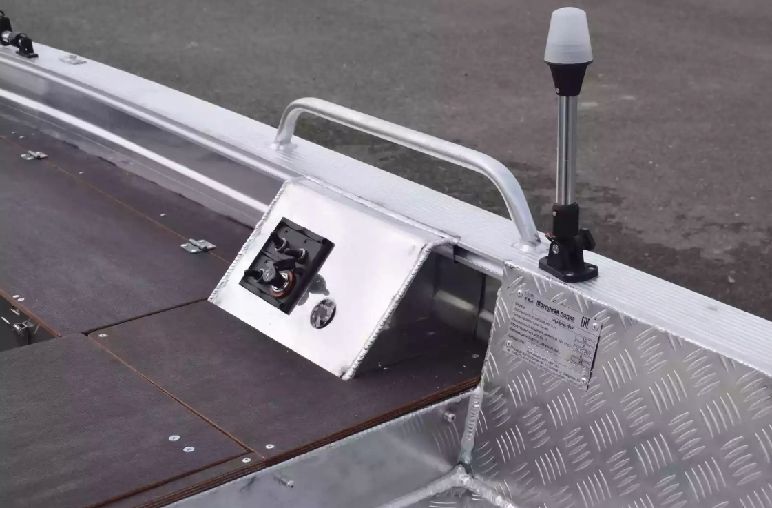 Алюминиевая лодка Wyatboat-390РМ в Электростали