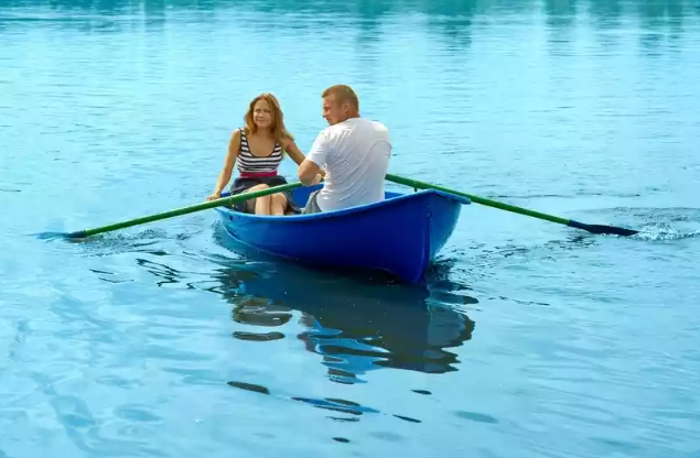 Стеклопластиковая лодка Дельфин в Электростали