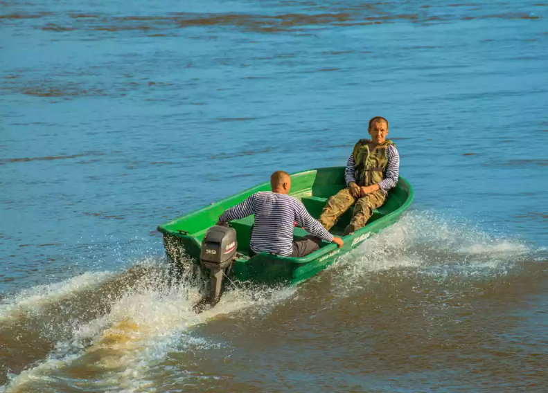 Стеклопластиковая лодка Neman-340 (тримаран) в Электростали