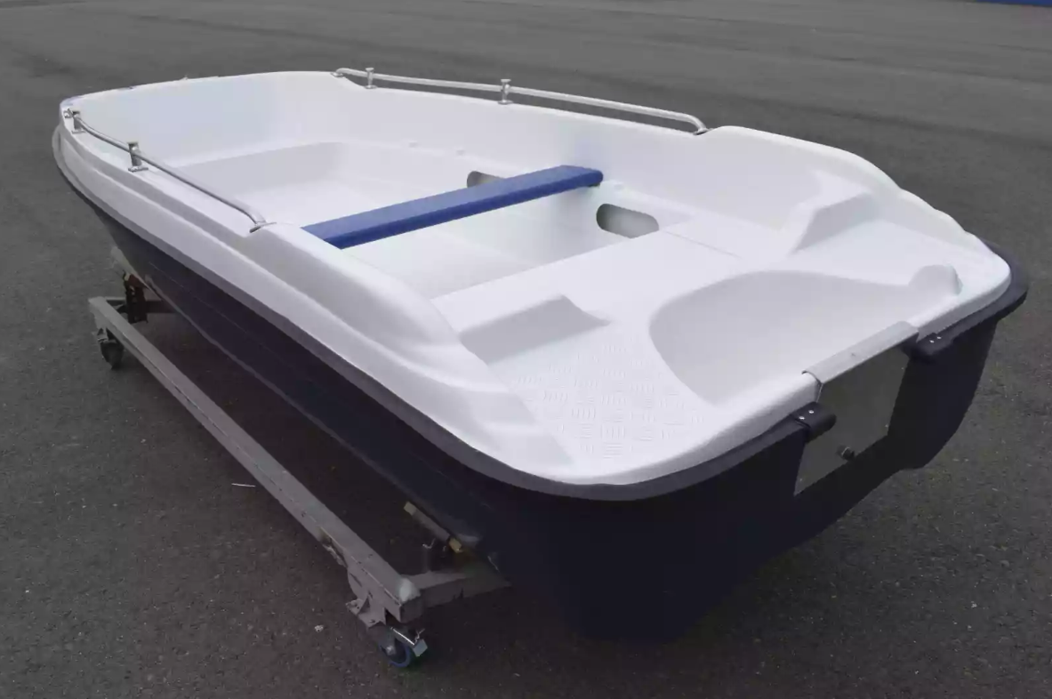 Стеклопластиковая лодка Пингвин New (тримаран) в Электростали