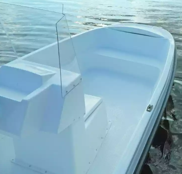 Стеклопластиковая лодка Пингвин с консолью (тримаран) в Электростали