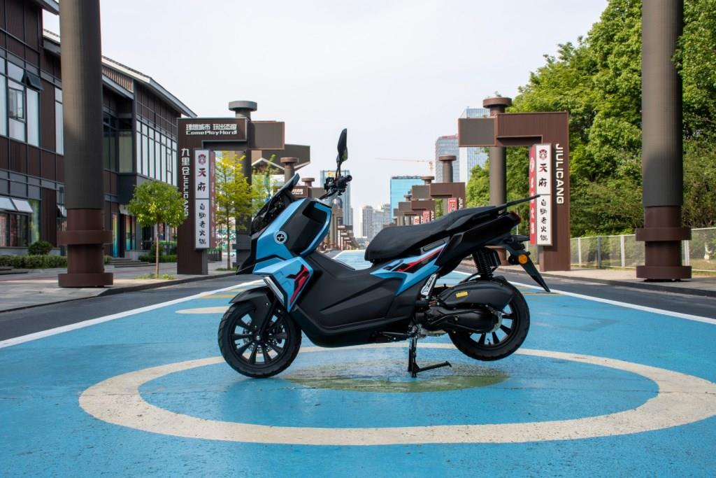 Скутер PROMAX BMW C250X в Электростали