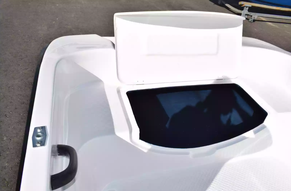 Стеклопластиковая лодка Пингвин (тримаран) в Электростали