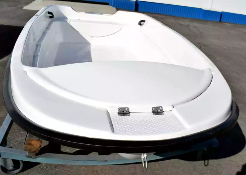 Стеклопластиковая лодка Пингвин (тримаран) в Электростали