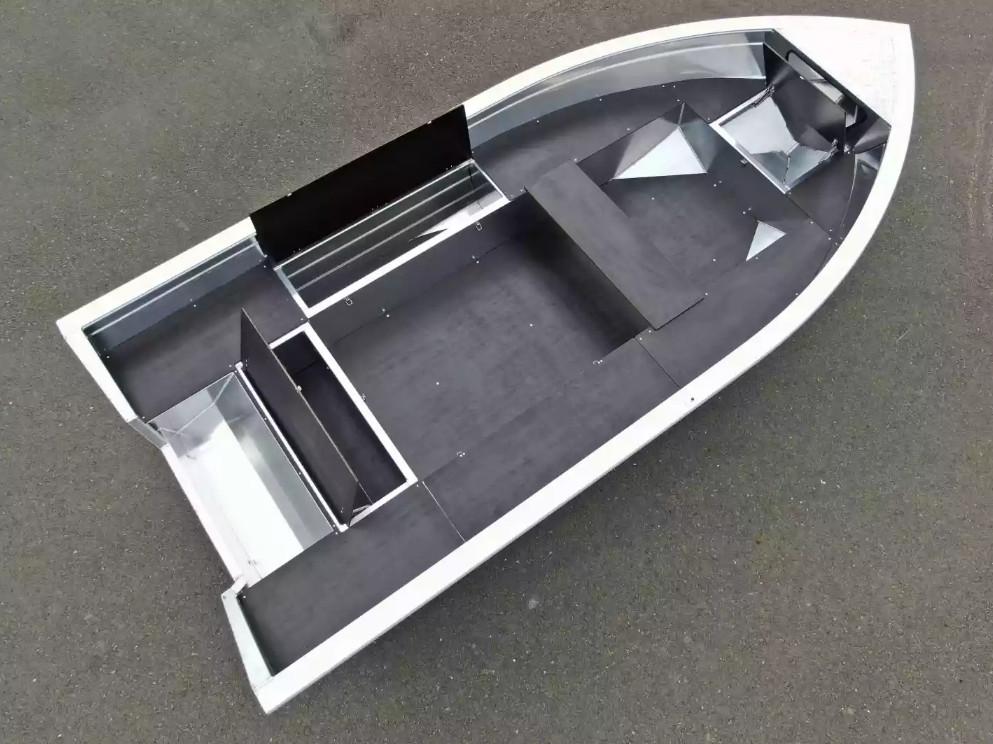 Алюминиевая лодка  Неман-420 в Электростали