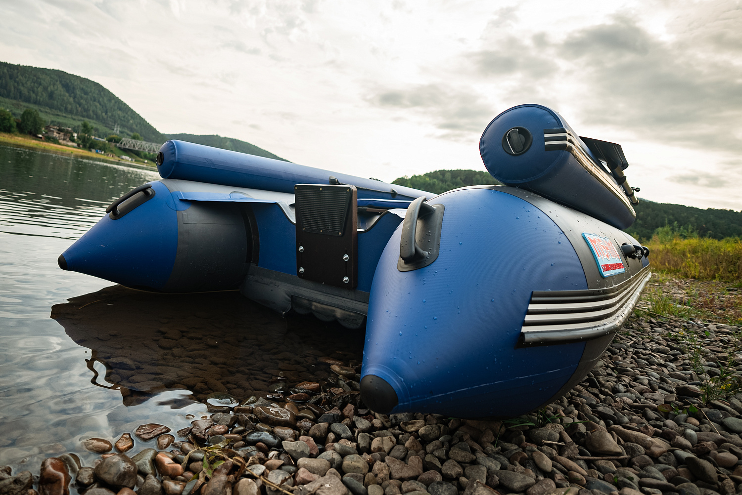 Лодка MISHIMO RIVER FJET PRO 400 под водомет в Электростали