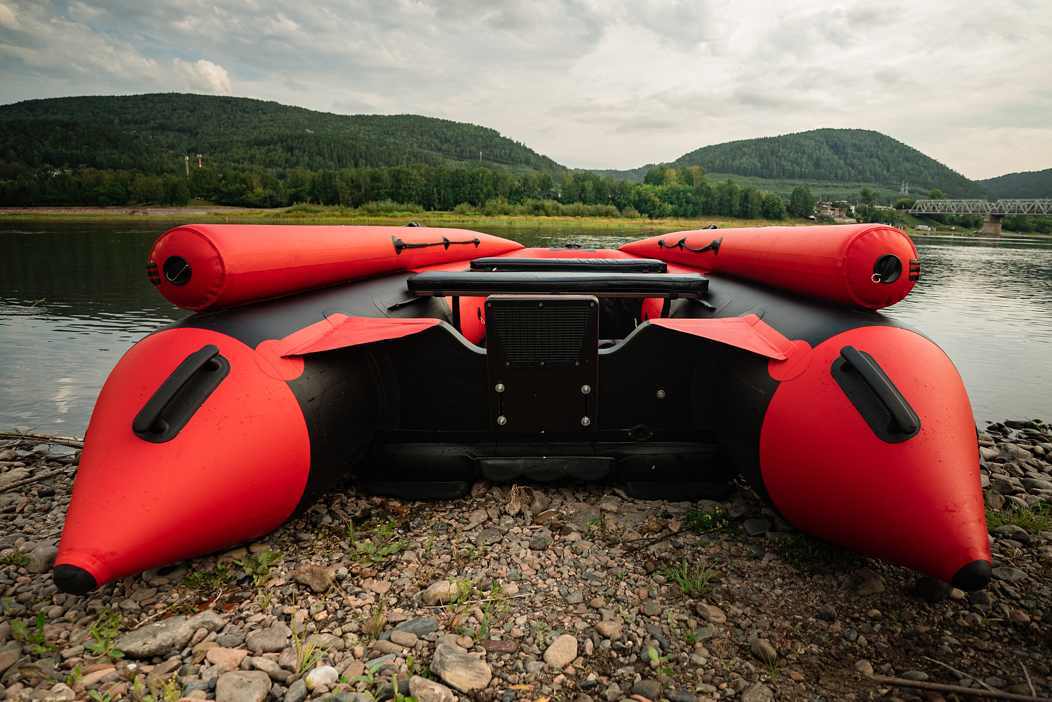 Лодка MISHIMO RIVER FJET PRO 400 под водомет в Электростали